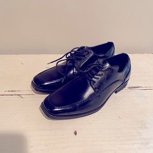 Men’s/Boys dress shoes